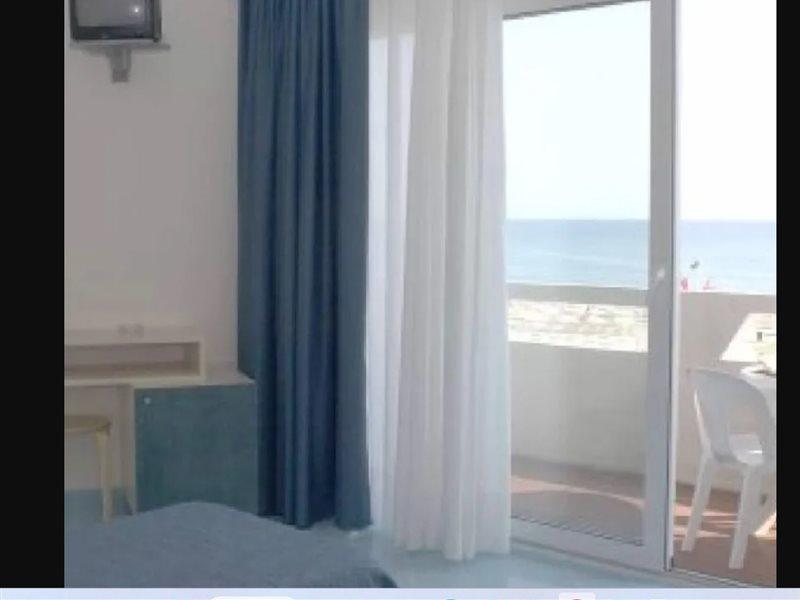 Torre Del Sole Hotel Terracina Exterior photo